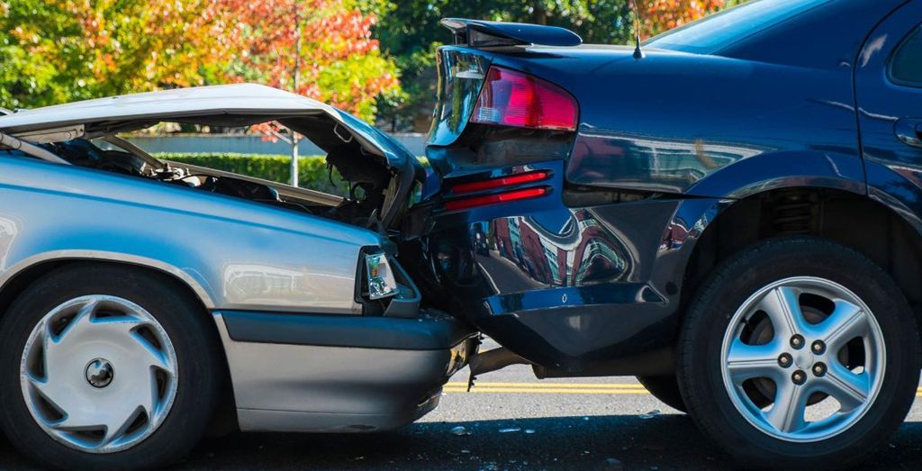 “خبراء”: كيف تتجنب حوادث السير خاصة عند توقف السيارة الأمامية فجأة