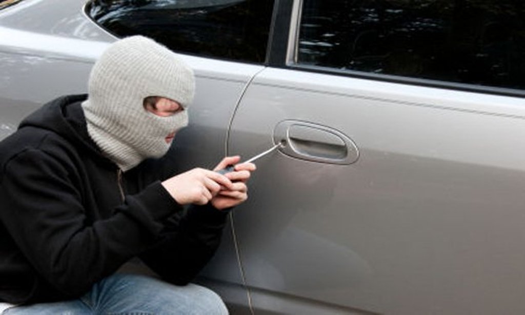 لص تائب يقدم نصائح ذهبية لحماية السيارة من السرقة